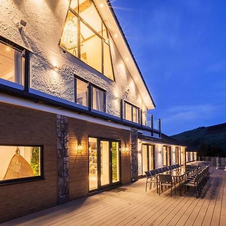 Clwyd Gate Manor Pool Sauna Hottub Cave Wales Ρούθιν Εξωτερικό φωτογραφία